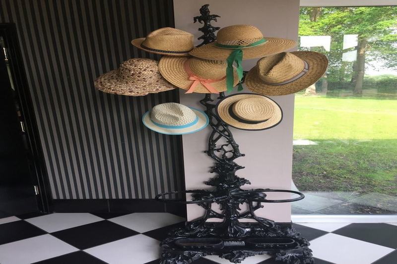 Hever Hotel Идънбридж Екстериор снимка